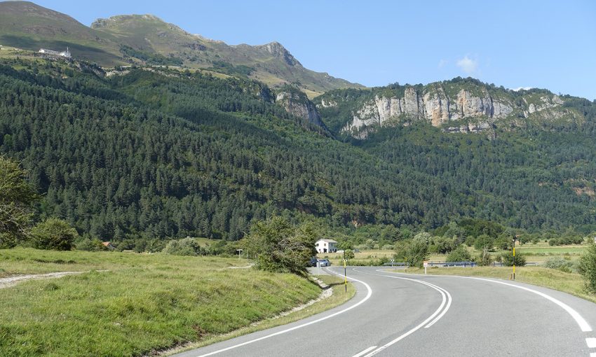 petites routes dans les montagnes