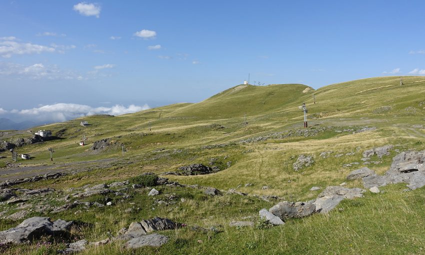 le paradis du motard : la montagne l'été