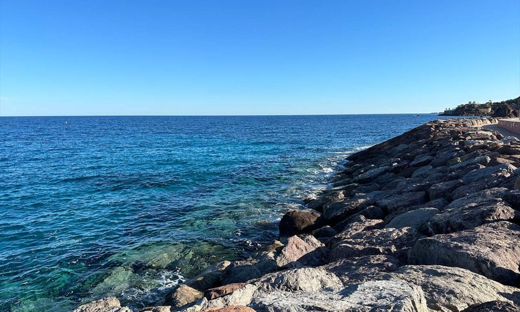 vue mer depuis le Port de la Figueirette