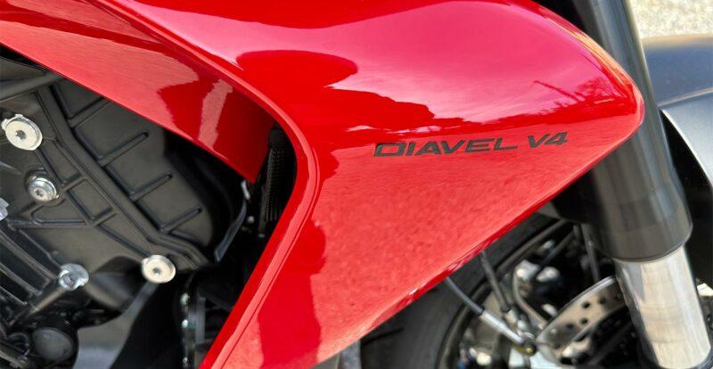 Écope Ducati Diavel V4
