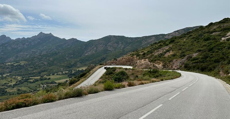 les routes Corse à moto