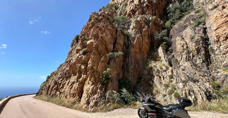 Vacances motard Corse, la destination pour des balades inoubliables