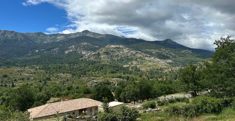 Vue montagne en Corse