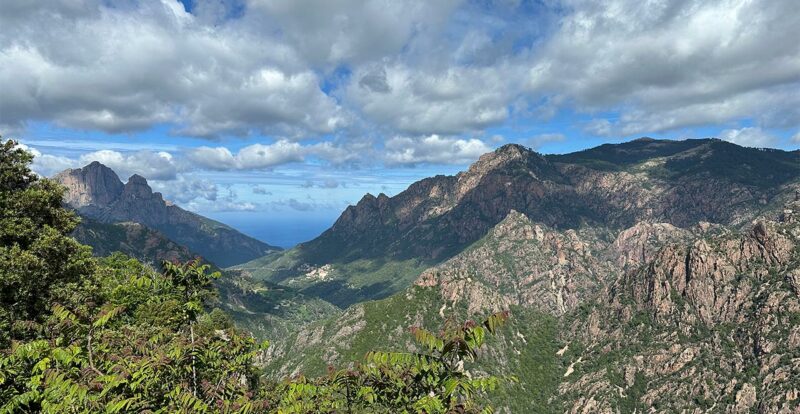 Balade moto dans les montagnes Corse vers Corte