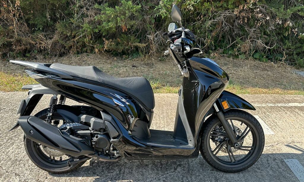 Scooter SH 350i noir 2024